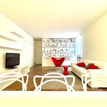 Domus Verona - Ampia Moderna Casa Su 2 Piani Nel Cuore Di เวโรนา ภายนอก รูปภาพ