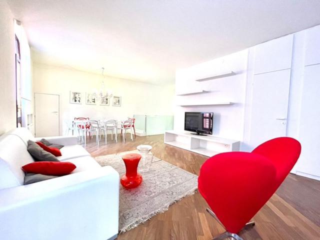 Domus Verona - Ampia Moderna Casa Su 2 Piani Nel Cuore Di เวโรนา ภายนอก รูปภาพ