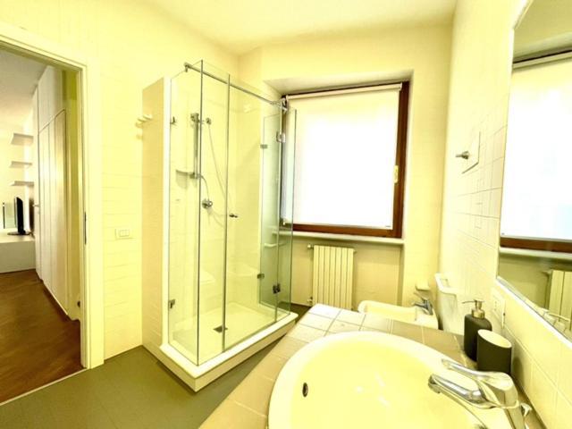 Domus Verona - Ampia Moderna Casa Su 2 Piani Nel Cuore Di เวโรนา ภายนอก รูปภาพ