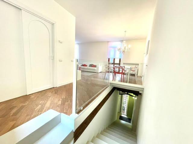 Domus Verona - Ampia Moderna Casa Su 2 Piani Nel Cuore Di เวโรนา ภายนอก รูปภาพ